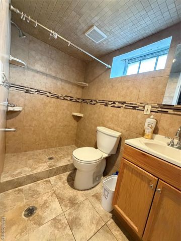 2000 N Melborn Street, Dearborn, MI 48128