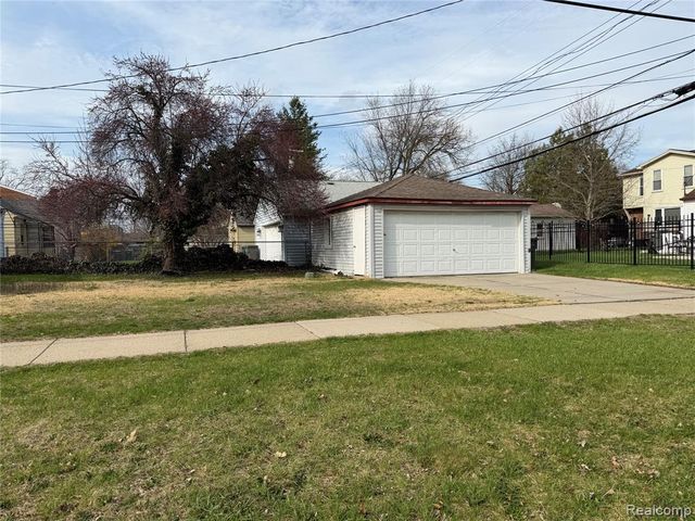 2000 N Melborn Street, Dearborn, MI 48128