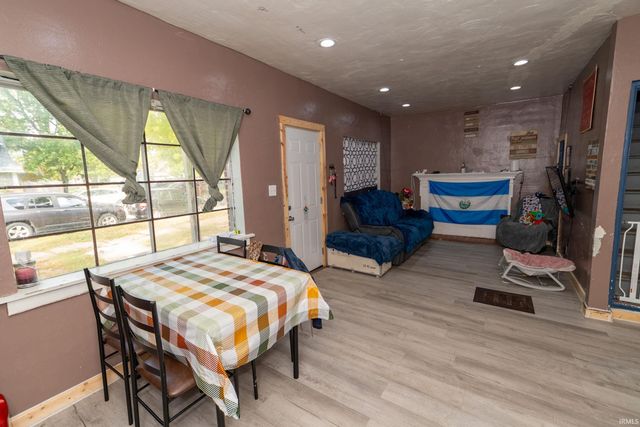 1052 Obrien Street, South Bend, IN 46628