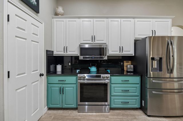 233 Colovista PKWY, Bastrop, TX 78602