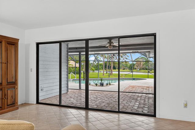 441 NE Town Terrace, Jensen Beach, FL 34957