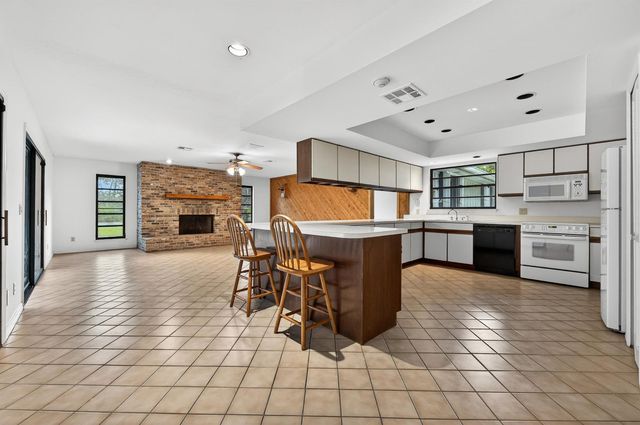 441 NE Town Terrace, Jensen Beach, FL 34957