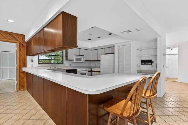 441 NE Town Terrace, Jensen Beach, FL 34957