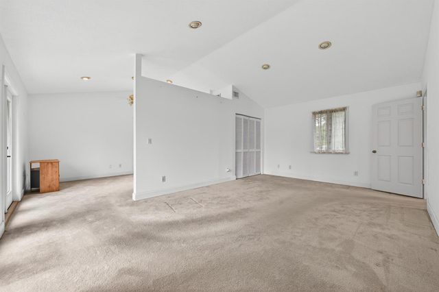 441 NE Town Terrace, Jensen Beach, FL 34957