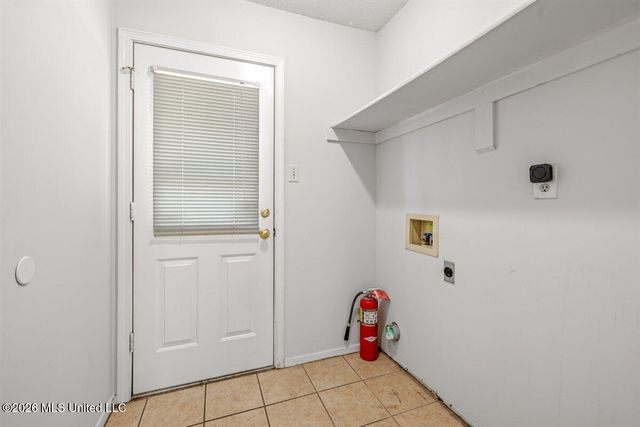 5387 W Payton Drive, Southaven, MS 38671