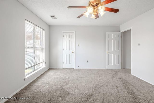 5387 W Payton Drive, Southaven, MS 38671