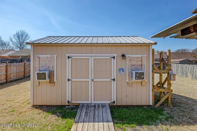 5387 W Payton Drive, Southaven, MS 38671