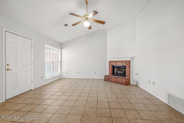 5387 W Payton Drive, Southaven, MS 38671