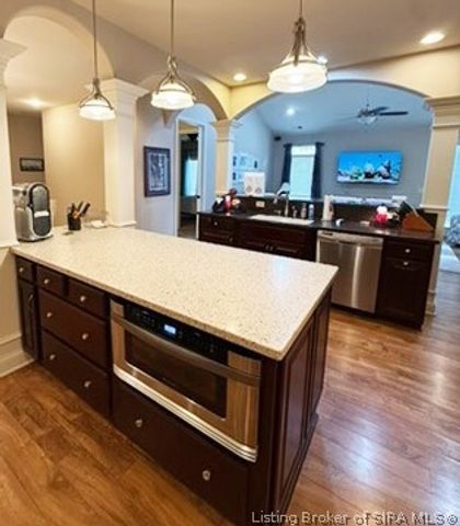 3707 Riverwalk Court, Jeffersonville, IN 47130