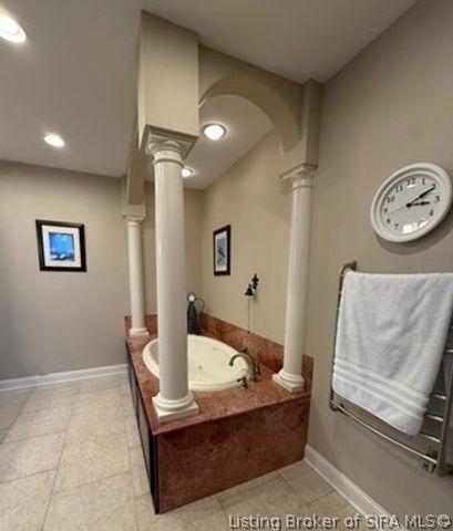 3707 Riverwalk Court, Jeffersonville, IN 47130