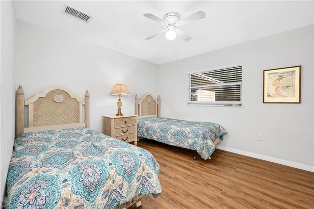 2772 Riverview DR, Naples, FL 34112