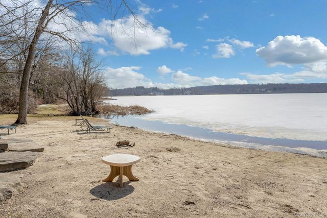 10 Beech Road, South Salem, NY 10590