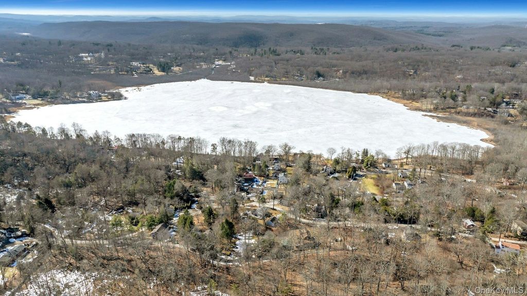 10 Beech Road, South Salem, NY 10590