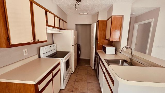 1087 S HIAWASSEE ROAD 422, Orlando, FL 32835