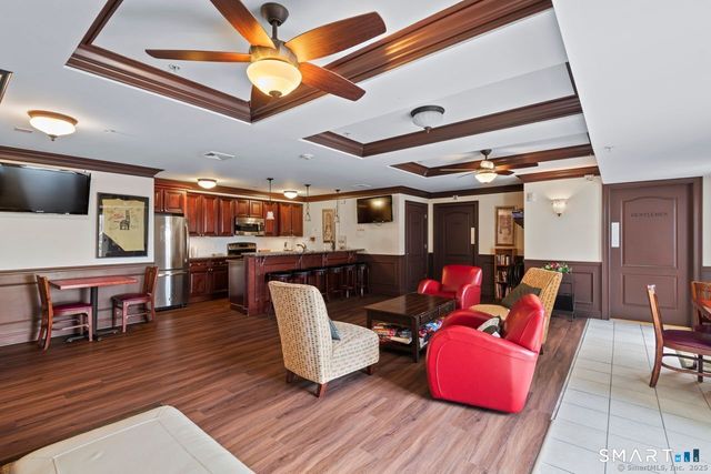 461 Bank Street 402, New London, CT 06320