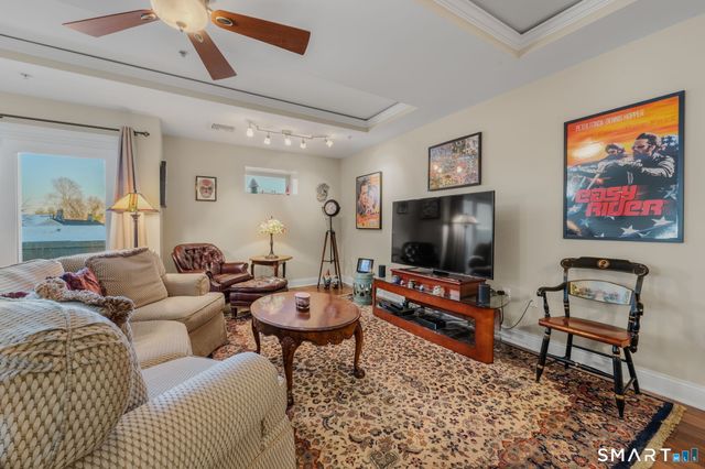 461 Bank Street 402, New London, CT 06320