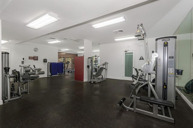 1912 S Ocean Drive 9C, Hallandale Beach, FL 33009