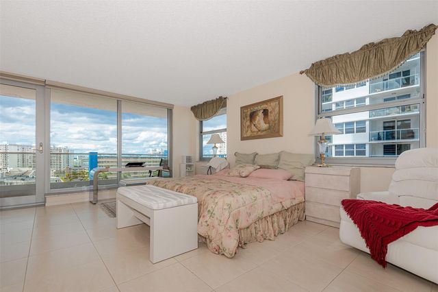1912 S Ocean Drive 9C, Hallandale Beach, FL 33009