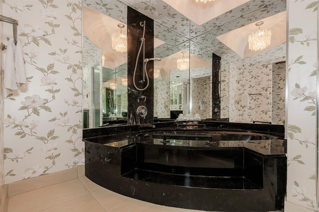 1912 S Ocean Drive 9C, Hallandale Beach, FL 33009