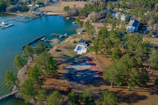 1210 Cypress Pointe Drive, Manning, SC 29102