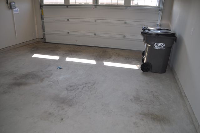 303 Ferriday Street, Glenn Heights, TX 75154