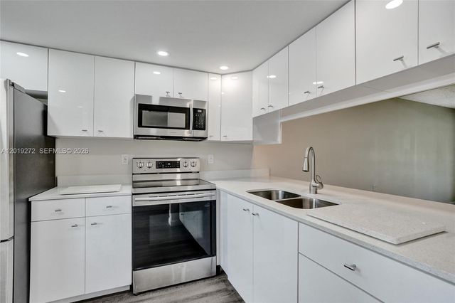 1108 Bahama Bnd B1, Coconut Creek, FL 33066