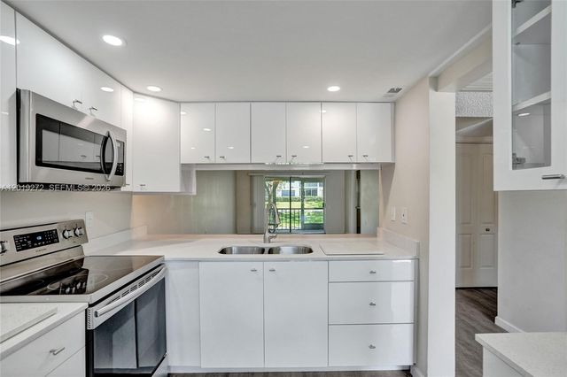 1108 Bahama Bnd B1, Coconut Creek, FL 33066