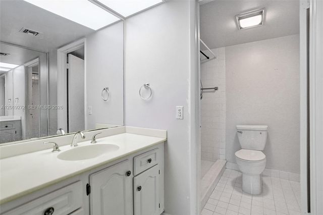 1108 Bahama Bnd B1, Coconut Creek, FL 33066