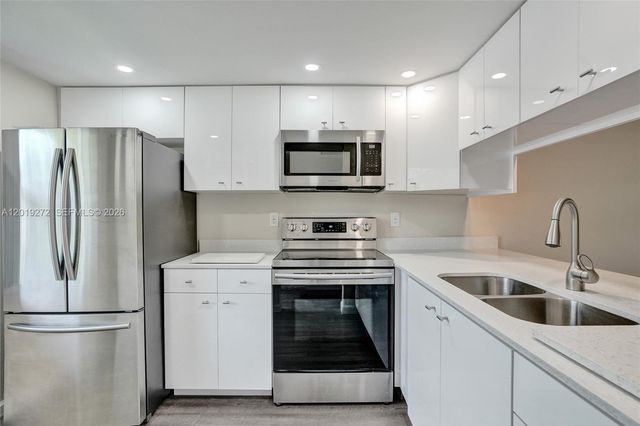 1108 Bahama Bnd B1, Coconut Creek, FL 33066