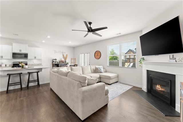 5549 Barberry Avenue, Oakwood, GA 30566
