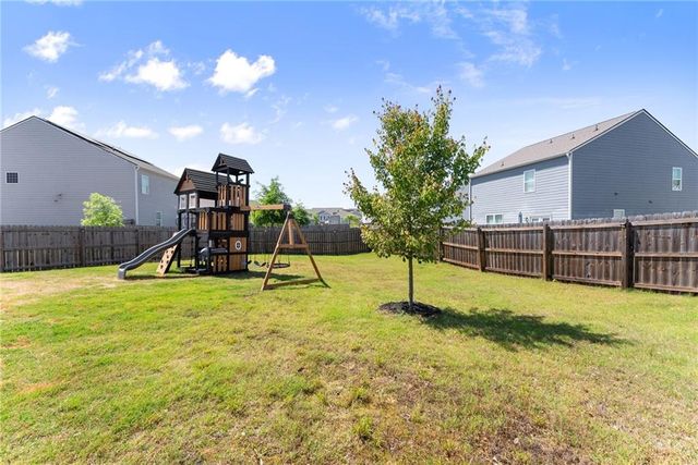 5549 Barberry Avenue, Oakwood, GA 30566