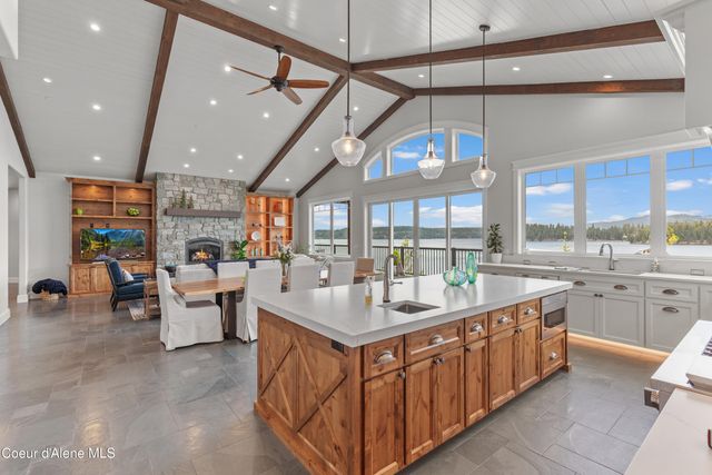8491 N McKinley LN, Hayden Lake, ID 83835