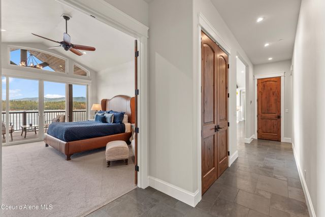 8491 N McKinley LN, Hayden Lake, ID 83835