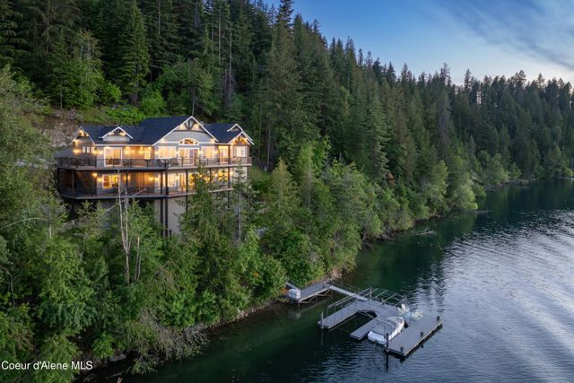 8491 N McKinley LN, Hayden Lake, ID 83835