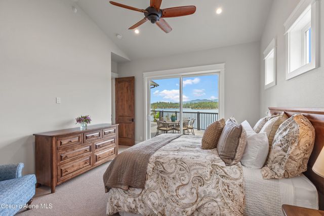 8491 N McKinley LN, Hayden Lake, ID 83835