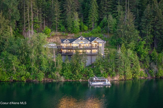 8491 N McKinley LN, Hayden Lake, ID 83835