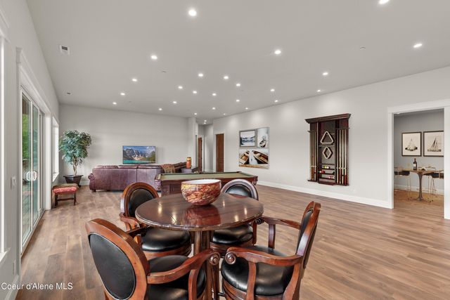 8491 N McKinley LN, Hayden Lake, ID 83835