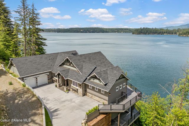 8491 N McKinley LN, Hayden Lake, ID 83835