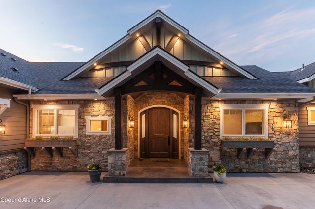 8491 N McKinley LN, Hayden Lake, ID 83835