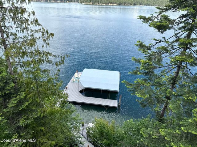 8491 N McKinley LN, Hayden Lake, ID 83835