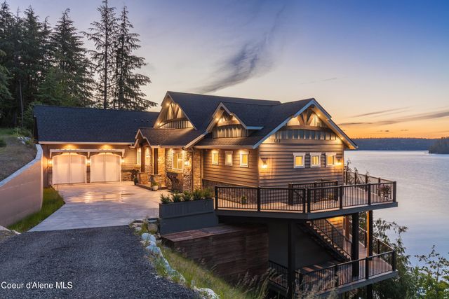 8491 N McKinley LN, Hayden Lake, ID 83835