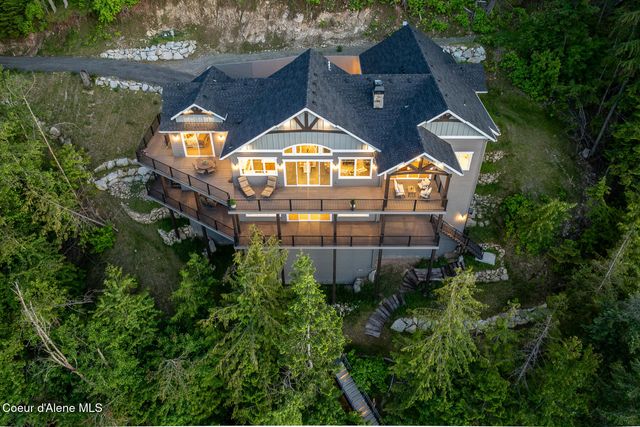 8491 N McKinley LN, Hayden Lake, ID 83835
