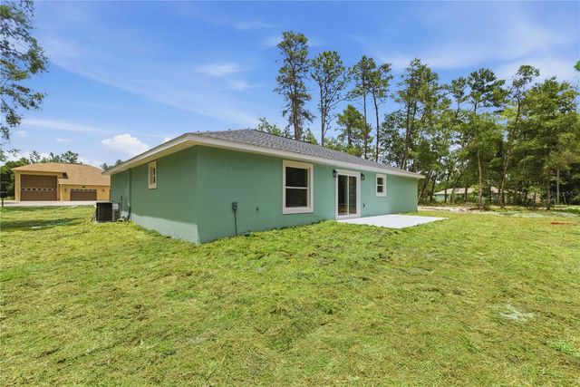 10 BAY LANE, Ocklawaha, FL 32179