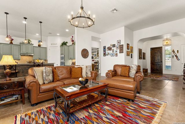 880 Haven Point, New Braunfels, TX 78132