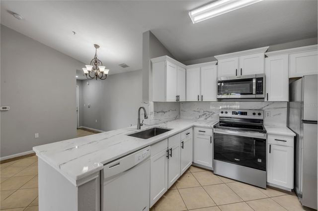 940 VILLAGE TRAIL 4-306, Port Orange, FL 32127