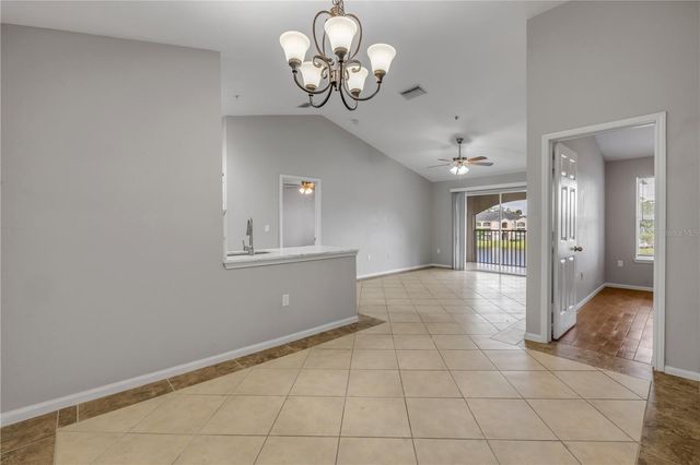 940 VILLAGE TRAIL 4-306, Port Orange, FL 32127
