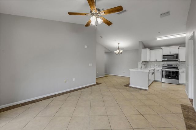 940 VILLAGE TRAIL 4-306, Port Orange, FL 32127