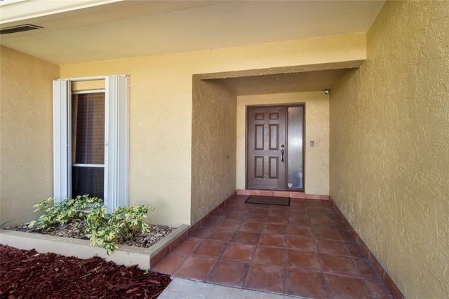 2101 NW 101st Terrace, Pembroke Pines, FL 33026
