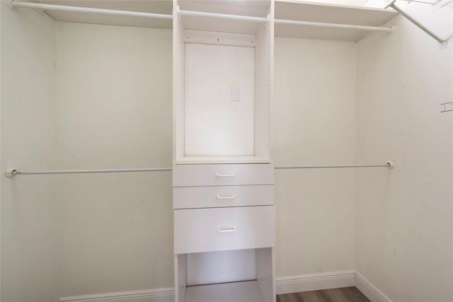 2101 NW 101st Terrace, Pembroke Pines, FL 33026
