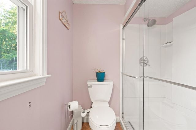 10 Hornbeam Hill Rd, Chelmsford, MA 01824
